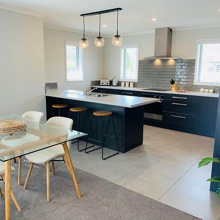 Villa Stunning Modern Retreat Hastings Esterno foto