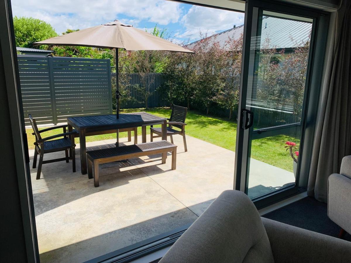 Villa Stunning Modern Retreat Hastings Esterno foto