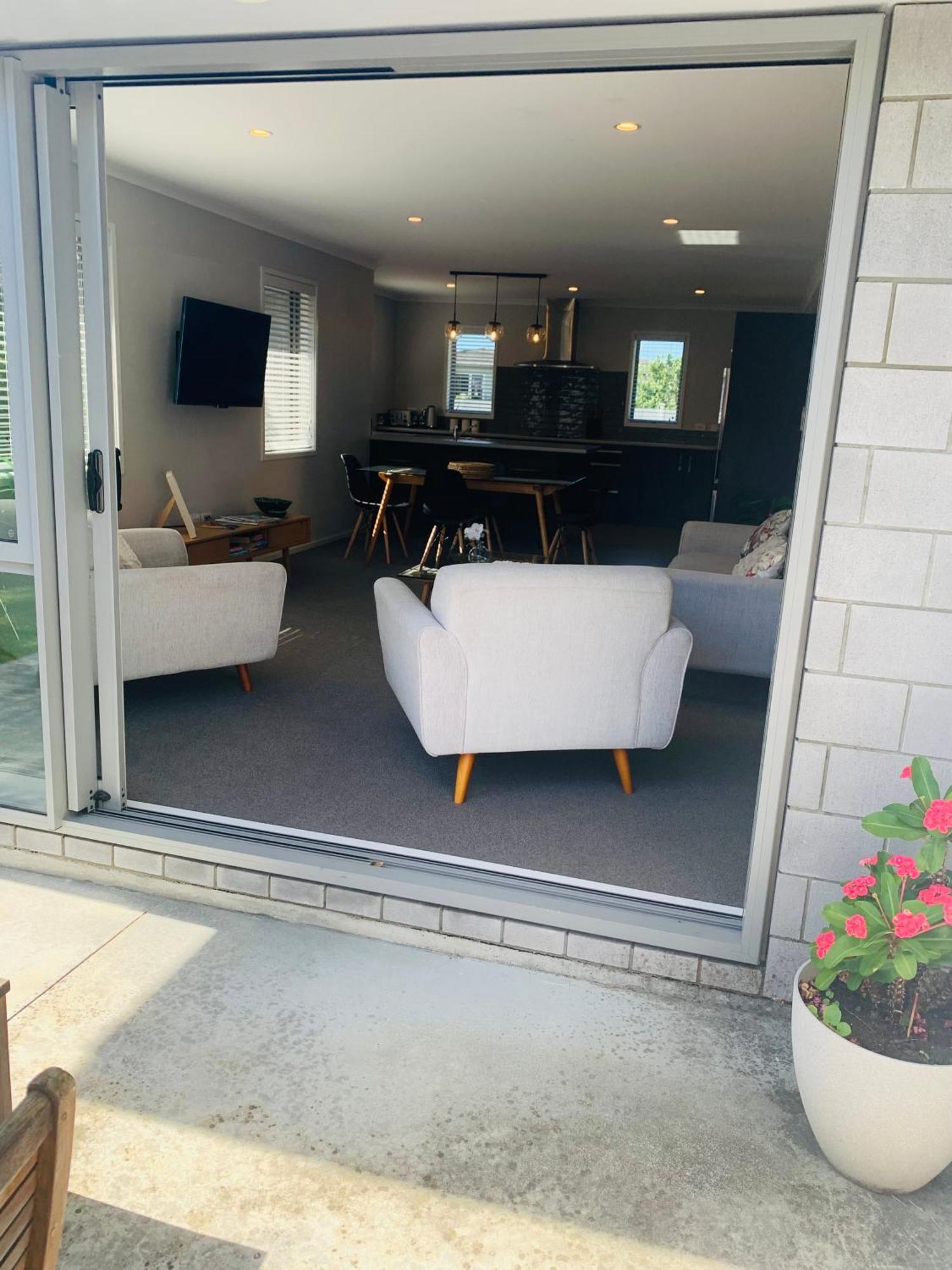 Villa Stunning Modern Retreat Hastings Esterno foto